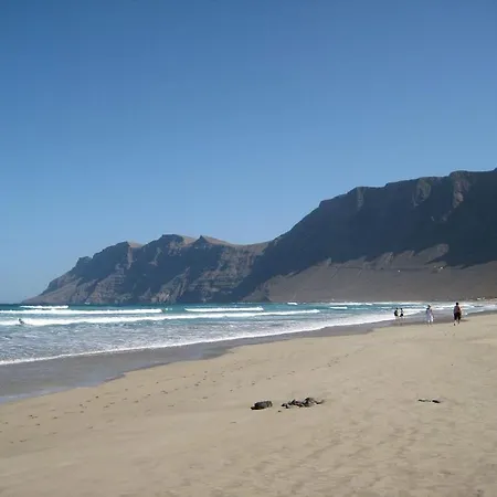 Araceli Apartment Famara Exterior photo